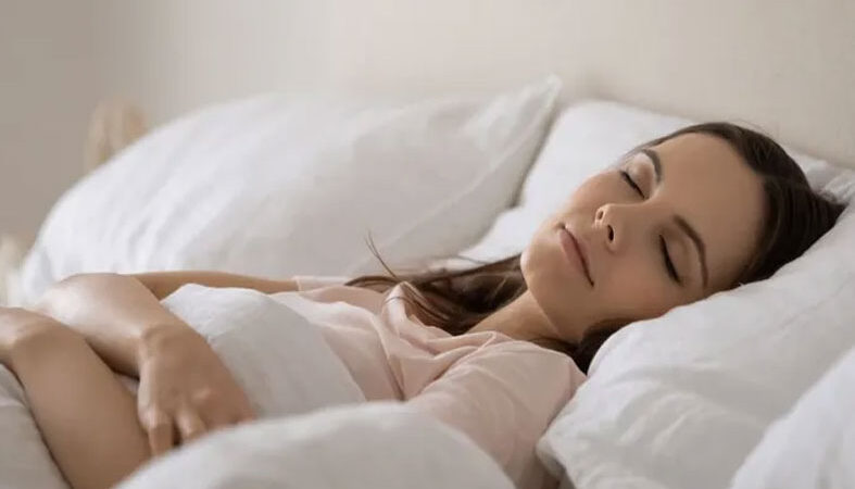 علامات خلال اليوم تشير لاضطرابات خطيرة أثناء النوم
