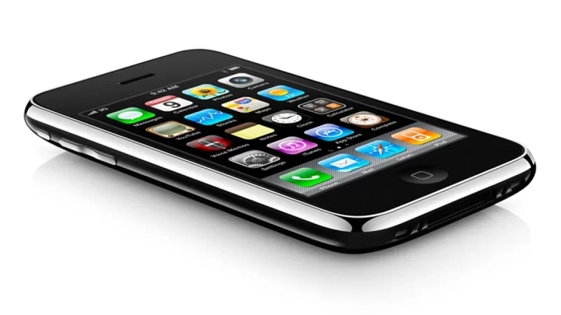 ⚡ iPhone 3GS: السرعة التي غيّرت مفهوم الآيفون