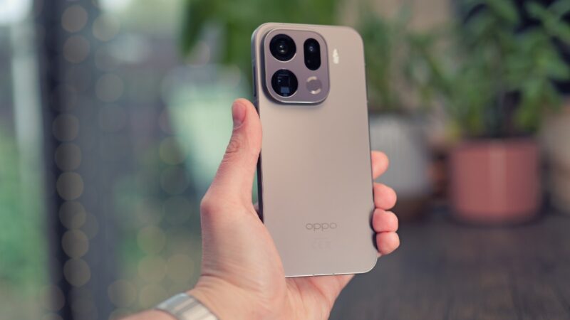 Oppo Find X9 Pro أسطورة الفخامة بقوة الأداء والكاميرات الاحترافية والبطارية العملاقة