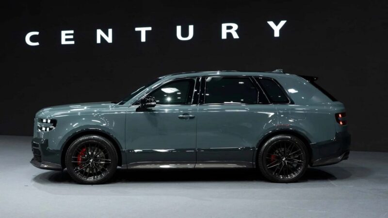 تويوتا سنشري 2026: أفخم SUV يابانية بلمسة هادئة وسعر يبدأ من 216,700 درهم إماراتي