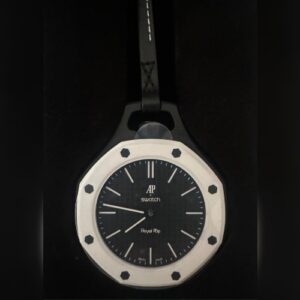 Royal Pop Luxury Pendant Watch – Black Dial with White Bezel